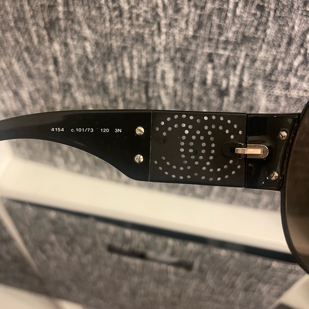 Authentic CHANEL Sunglasses ✨ - Picture 4 of 6
